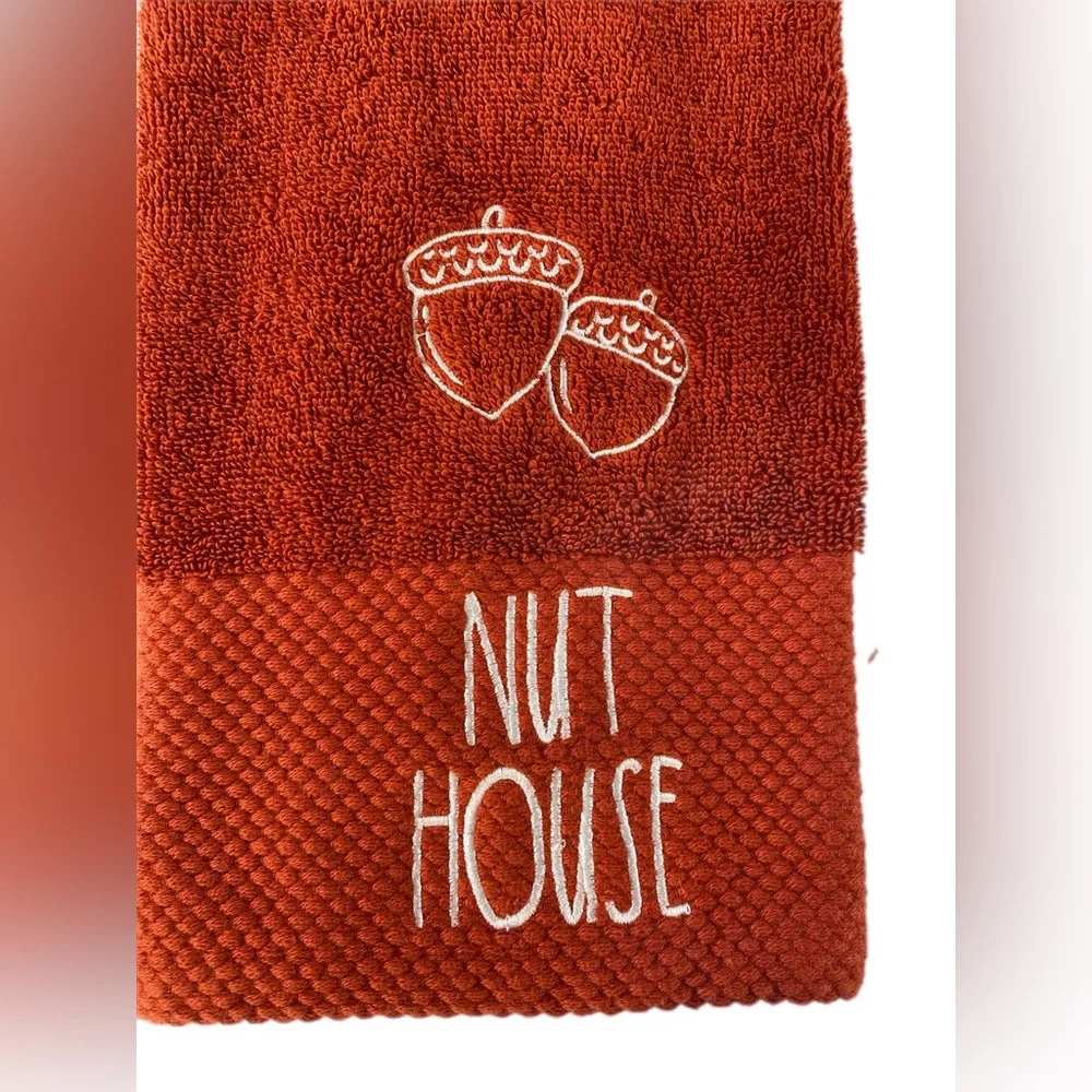 Nut House Hand towel by Rae Dumn NWOT